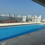 Excepcional Apartamento En Zona De Negocios