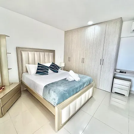 Apartamento Excepcional En Zona De Negocios