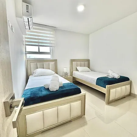 Excepcional En Zona De Negocios Apartamento *